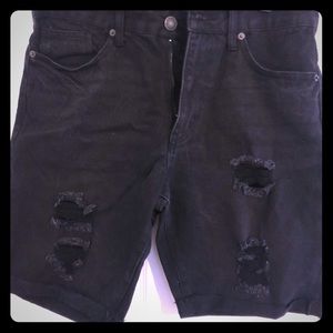 Men’s Forever 21 Distressed Denim Shorts